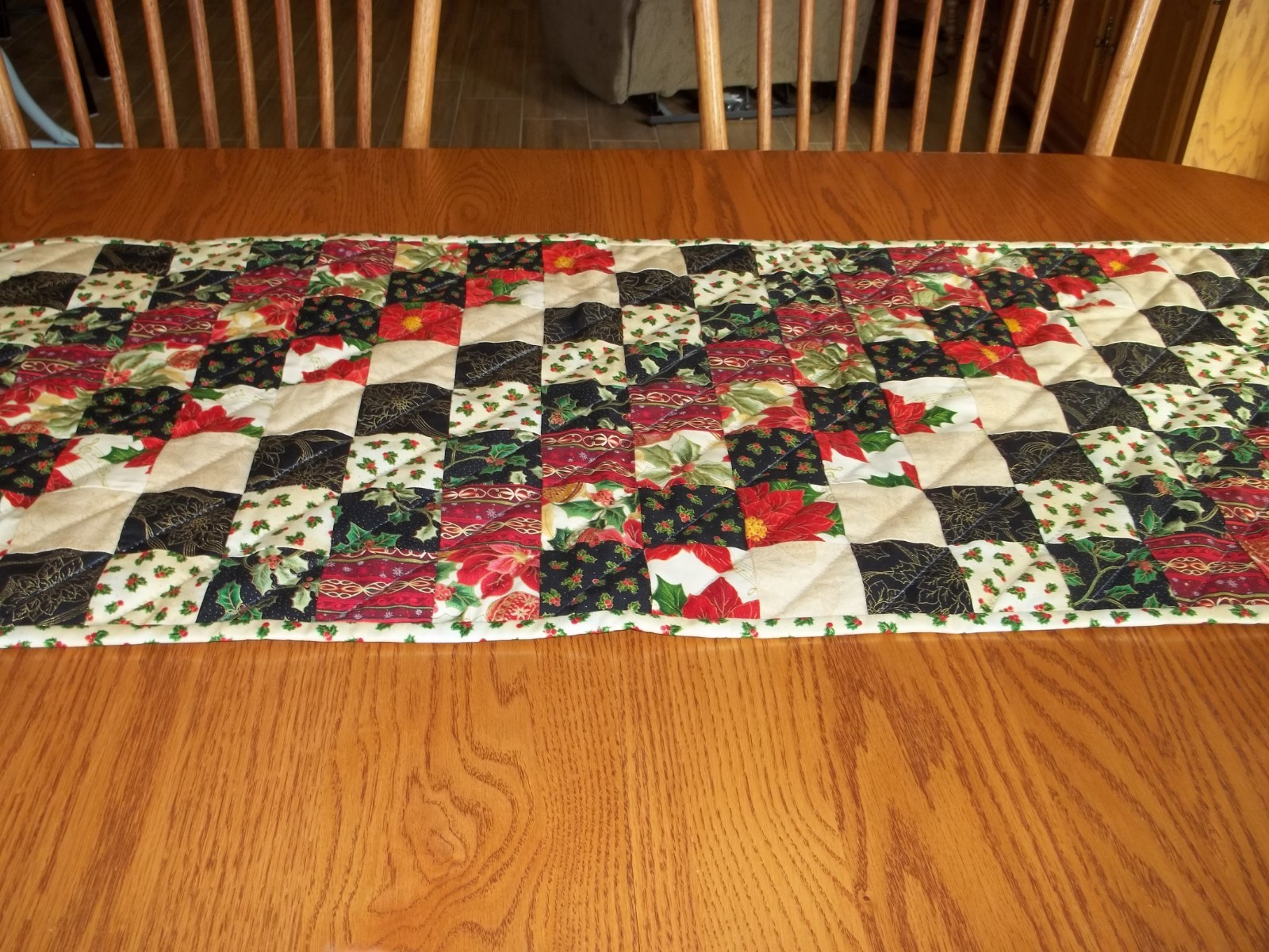 Christmas Table Runner, 20 1/2