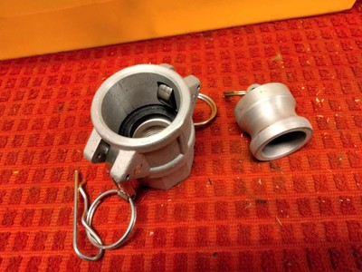 (1) Dixon Cam and Groove D100Hose Fitting and DP100 termination cap