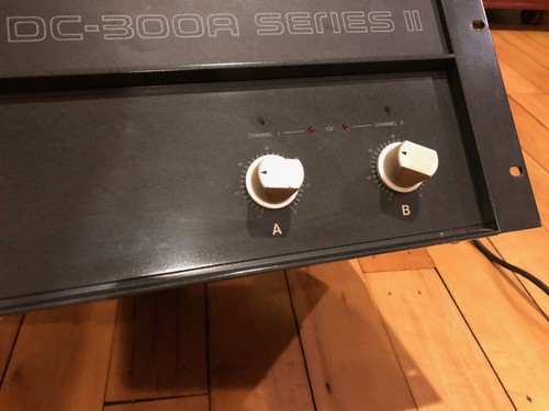 CROWN DC-300A Series II 175 Watt RMS Stereo Power Amplifier