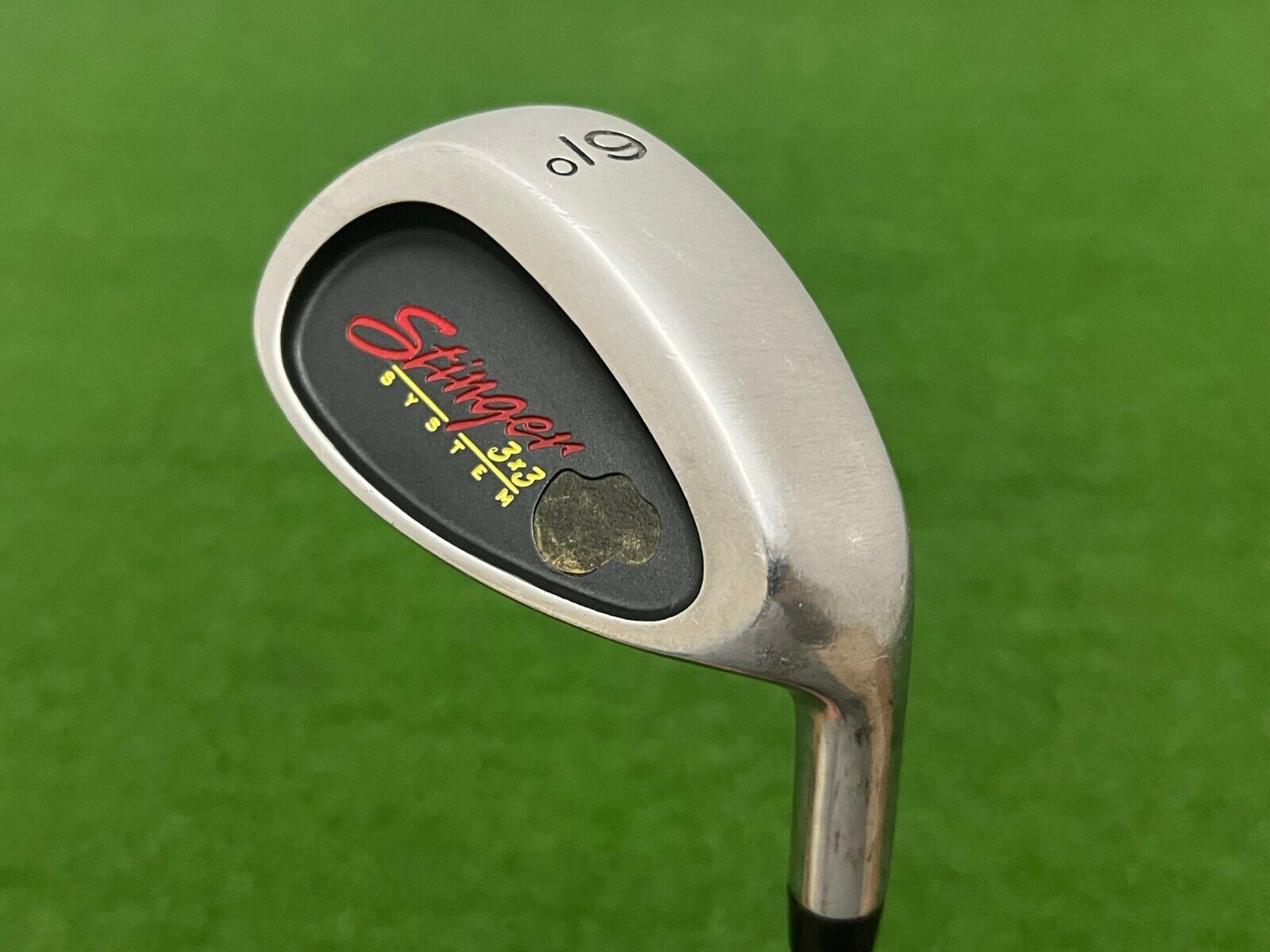 Killer Bee Black Rock STINGER 3x3 SYSTEM 61* LOB WEDGE Right Killer Bee Black Rock STINGER 3x3 SYSTEM 61* LOB WEDGE Right