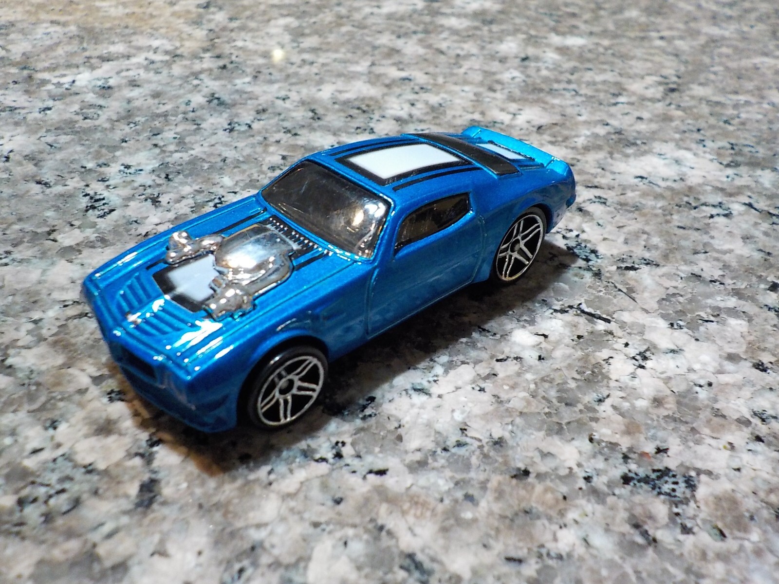 ミニカー 100% HOT WHEELS 1970 FIREBIRD T/A Hotwheels Collectibles 1970 Pontiac Firebird T/a Blue 100