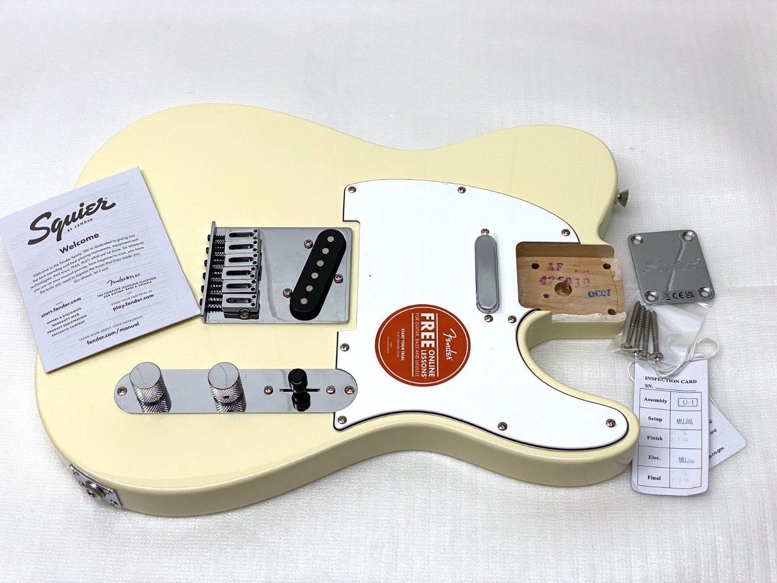 fender Squier Telecaster ホワイト Amazon.com: Squier Affinity Series Telecaster Electric