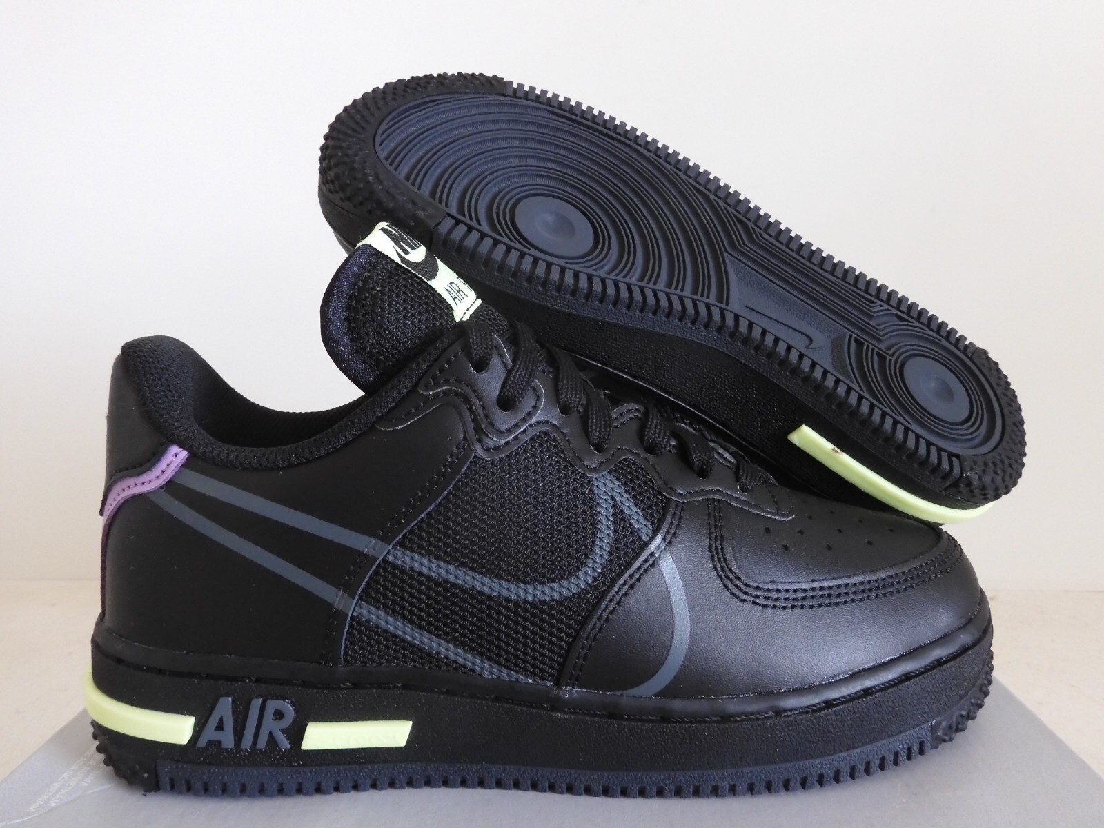 ★ Nike Air Force 1 Black Violet Star Barely Volt NikeUnisex Air Force 1 AF1 React - Black Violet Star Barely Volt
