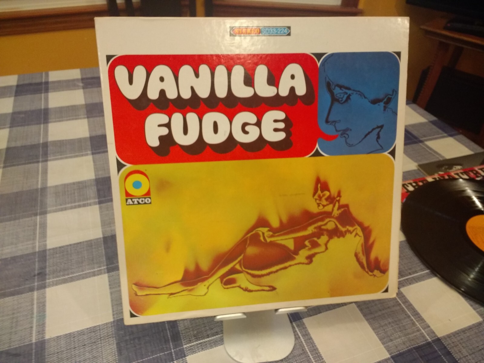 VANILLA FUDGE「VANILLA FUDGE」 51frUTrx7vL._SY200_QL15_.jpg