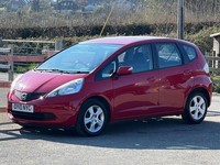 HONDA JAZZ 1.4 i-VTEC ES 5dr  Beautiful car Superb Service Record