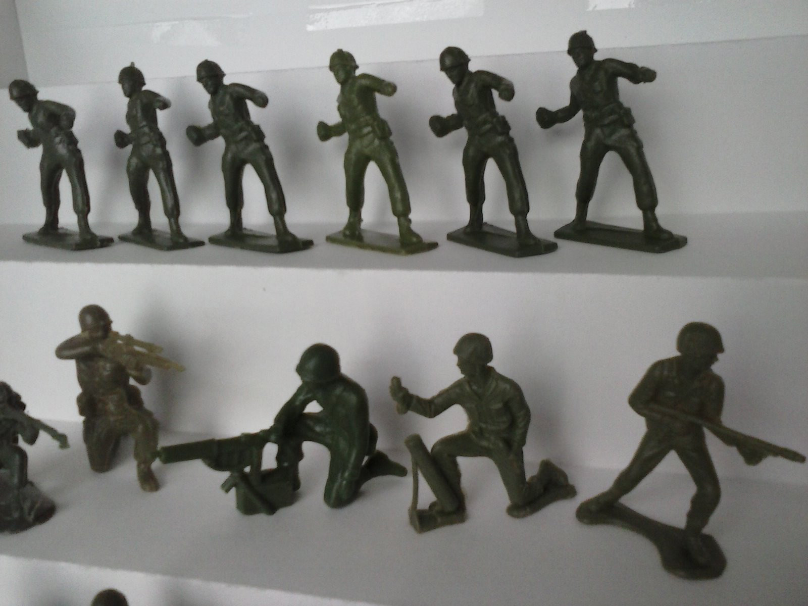 Timmee Processed Plastic GI's Playset Figures