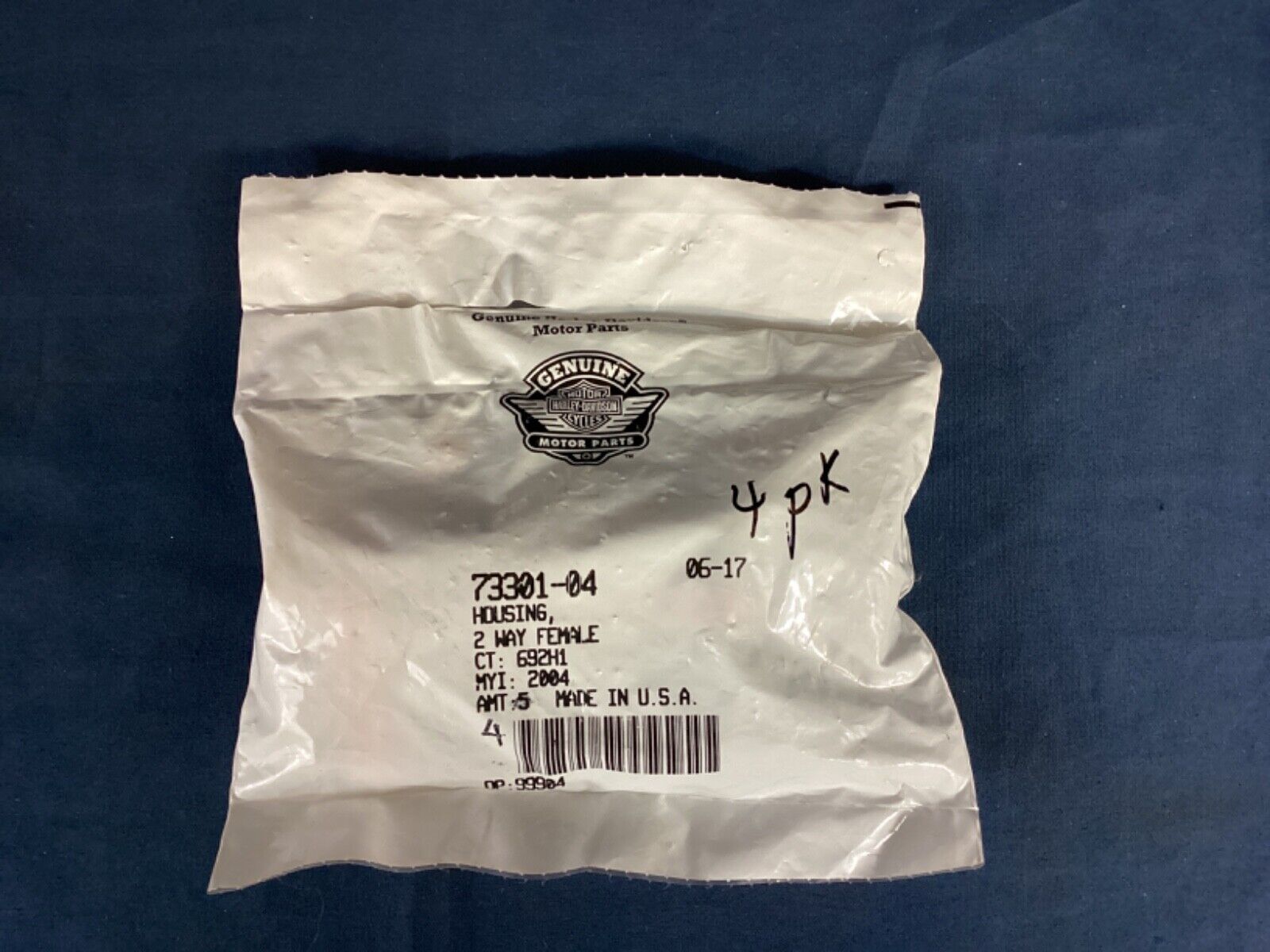 NEW (4 pack) OEM Harley Davidson 2 Way Female Connector, FLH, FLHP, 73301-04* NEW (4 pack) OEM Harley Davidson 2 Way Female Connector, FLH, FLHP, 73301-04*