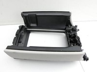 Mercedes W205 C180 14-19 Armlehne Mittelarmlehne Auflage Leder Greige Mercedes W205 C180 14-19 26.03.2015... Vorschau 5
