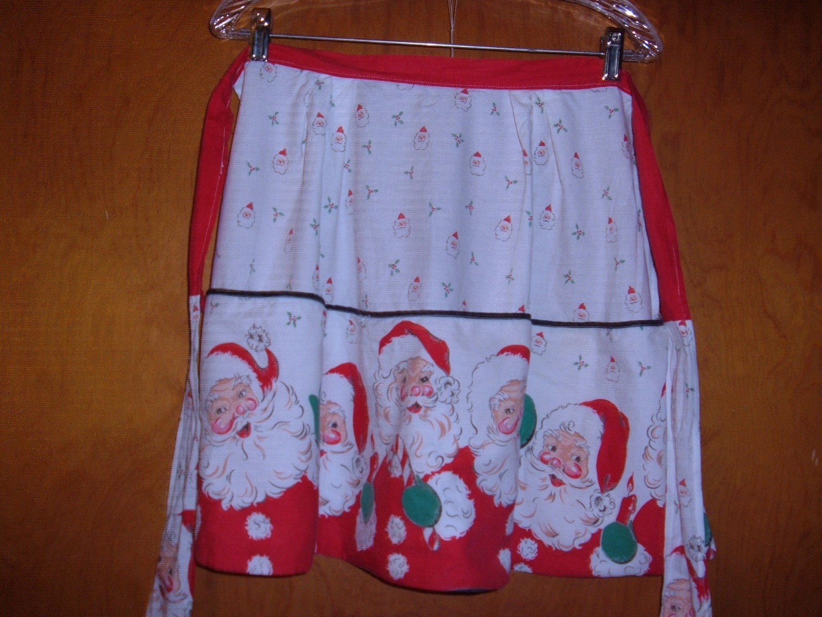 VINTAGE FABRIC APRON SANTA LADIES