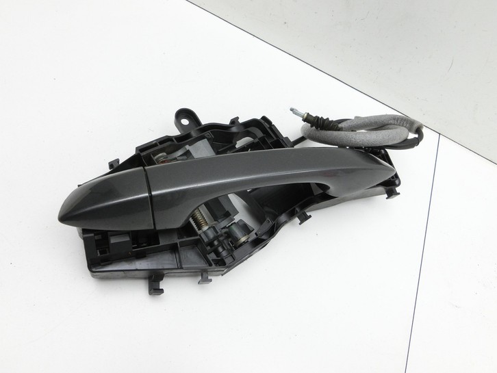 VW Passat B8 3G 14-19 Lim Türgriff Griff aussen Links Hinten LR7H VW Passat B8 3G 14-19 20.07.2015 3G0839167 gebraucht Vorschau 3