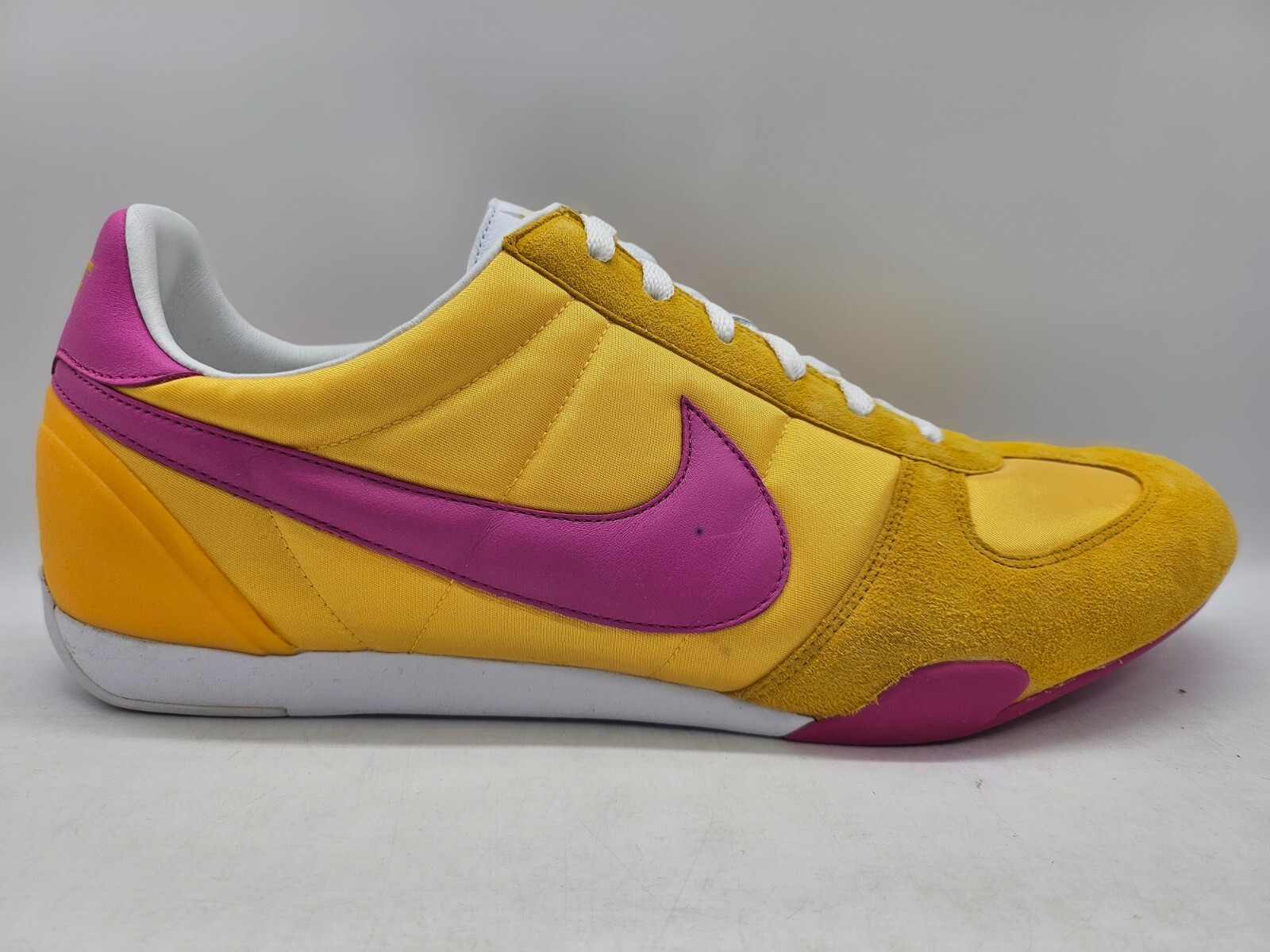 nike golden state sweatshirt