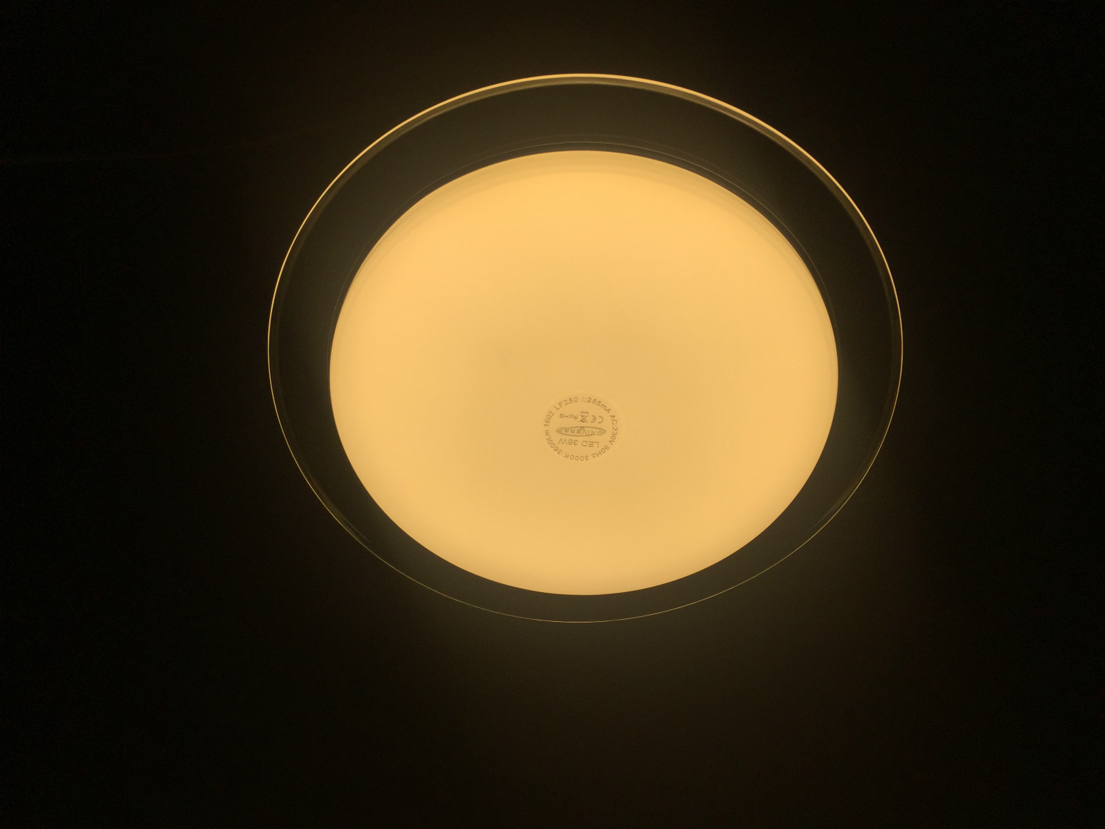 Plafoniere Con Lampade A Risparmio Energetico : Disco lampada plafoniera led e risparmio energetico watt lumen