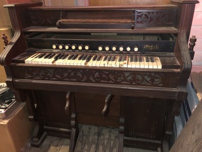 Organs Antique Pump Organ