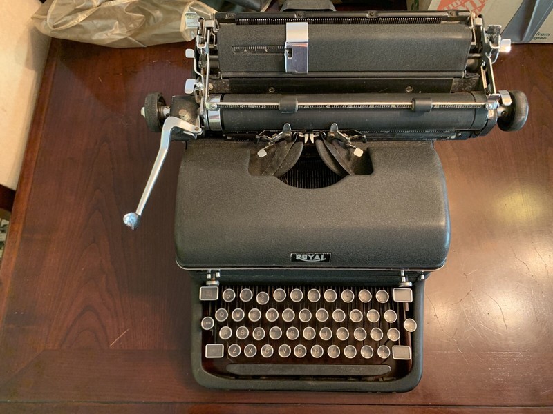 1939 Royal KMM on the Typewriter Database