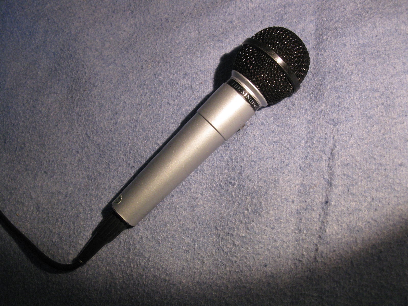 Singing Machine Uni-directional Dynamic Karaoke Microphone  10 ft Cord=FREE SHIP