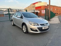 2014 Vauxhall Astra 1.4i 16V 87 Design 5dr HATCHBACK Petrol Manual