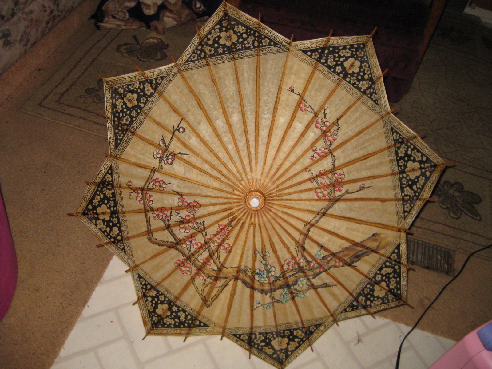 VINTAGE PARASOL RICE PAPER ORIENTAL PROP BAMBOO HANDLE