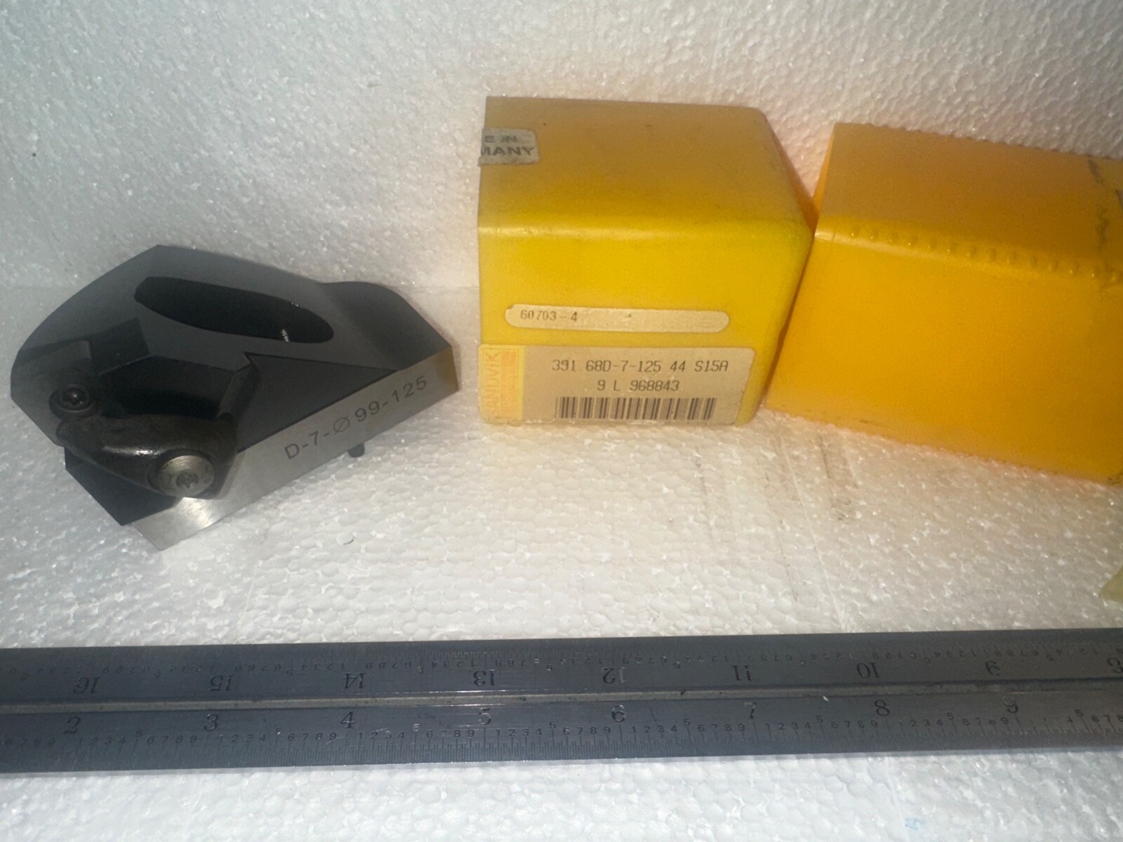 SANDVIK DUO BORE ADJUSTABLE SLIDE FOR BORING HEAD 391.68D-7-125 44 S15A