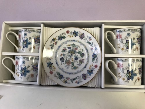 Andrea by Sadek  4 Cups with Saucers  - NEW In box- India Garden