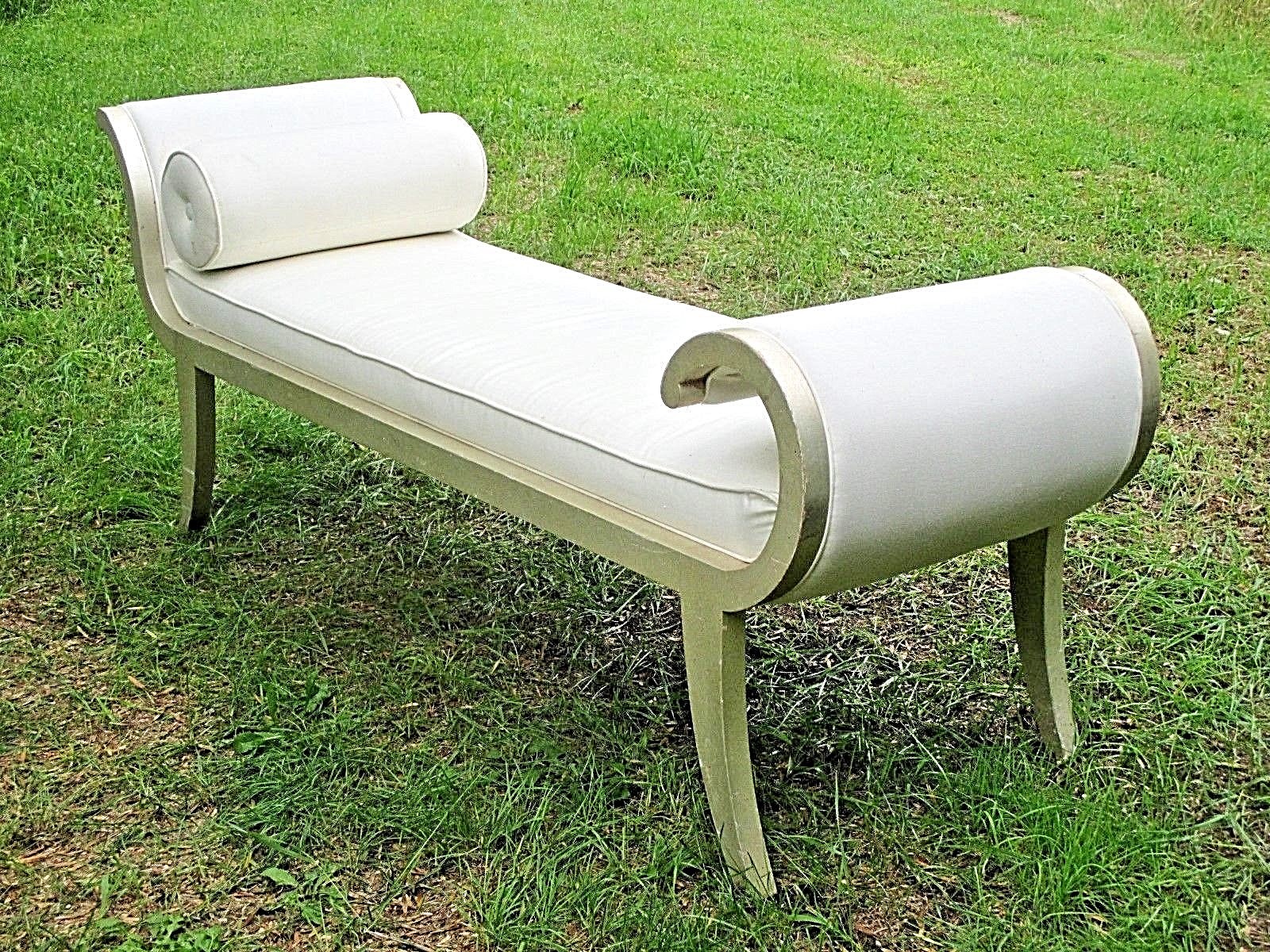 A WONDERFUL MID CENTURY CLASSICAL GRECIAN SILVER GILT RECAMIER CHAISE