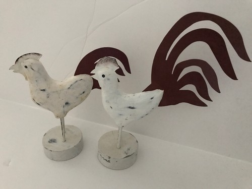 Lot of 2 Rustic Carved Painted White Wood Rooster Figurine With Metal Tails