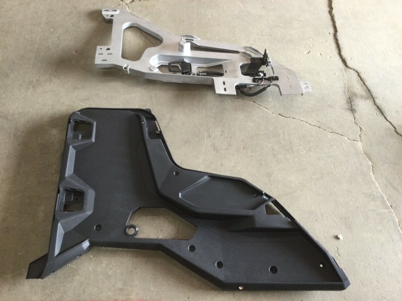 POLARIS FRONT LH DOOR 2207648 S036 | eBay