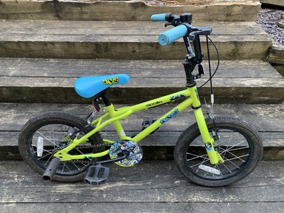 apollo ace kids bike