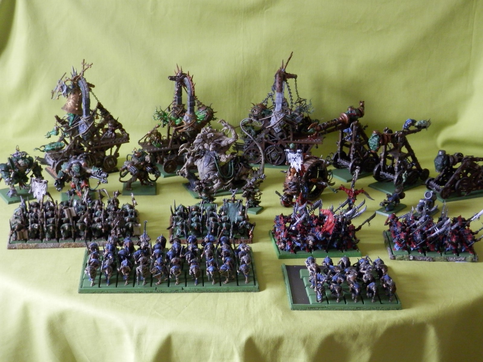 warhammer fantasy figurines