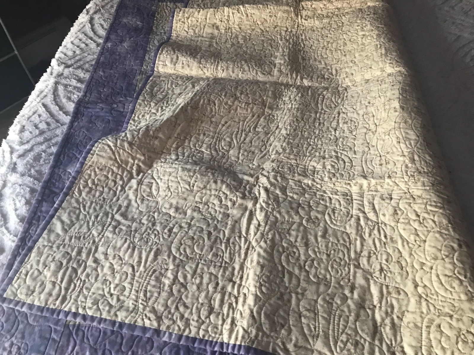 VTG HAND MADE PURPLE SPRING QUILT QUILTED LAP BLANKET THROW 48X56 BABY BLANKET