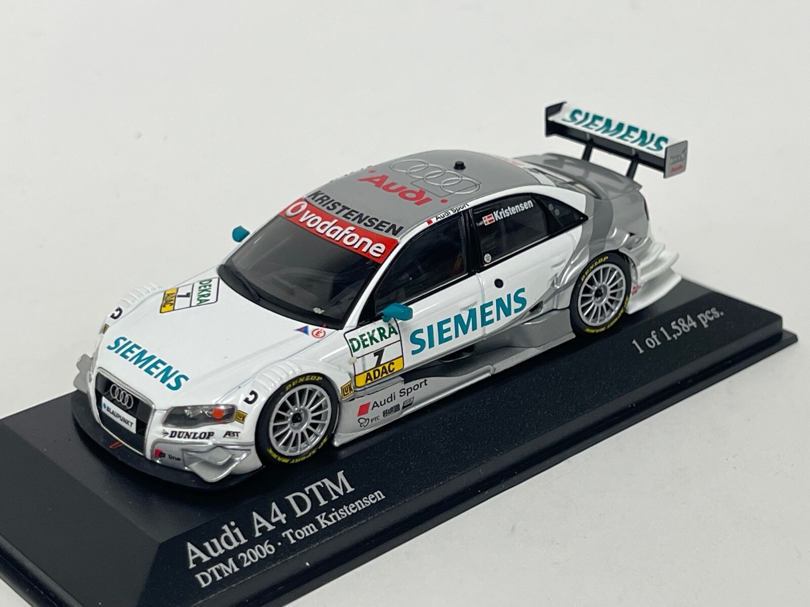 1/43 Minichamps Audi A4 2006 DTM Team Abt T.Kristensen car#7