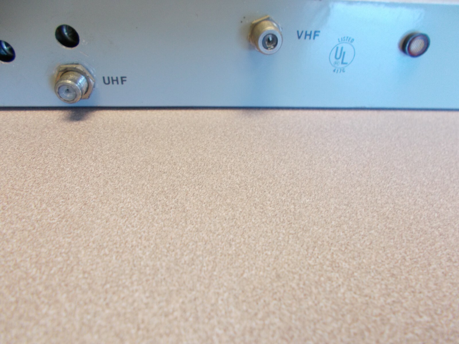 Jerrold Crystal Controlled UHF/VHF Converter TV  UVX CH 29 and 7