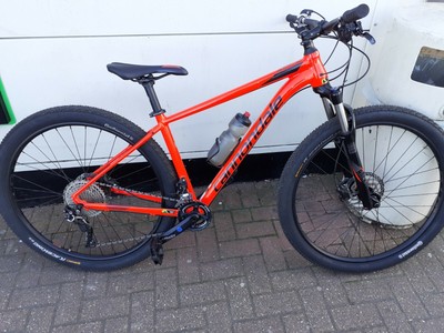 Cannondale Trail 3 - 2019 hardtail MTB, excellent condition with a few upgrades!
