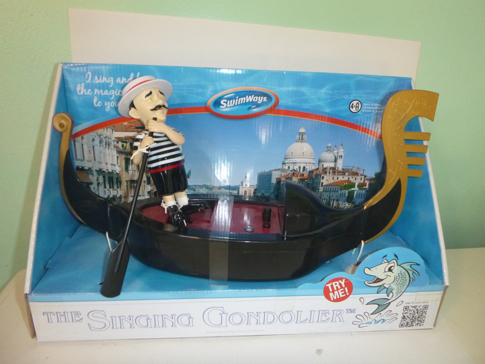 The Singing Gondolier SwimWays Motorized Pool Tub Toy Novelty Gift fun Italy