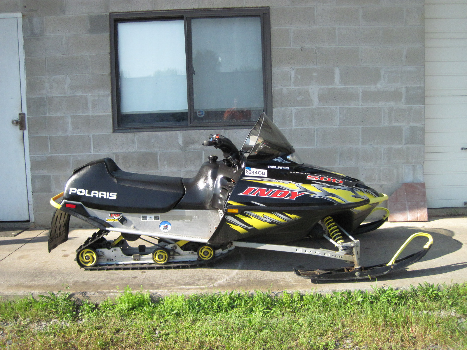 2004 POLARIS INDY 500 SNOWMOBILE FOX CHEAP SHIPING LOW MI XC SP EDGE REV CLASSIC