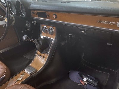 image 3 of interior