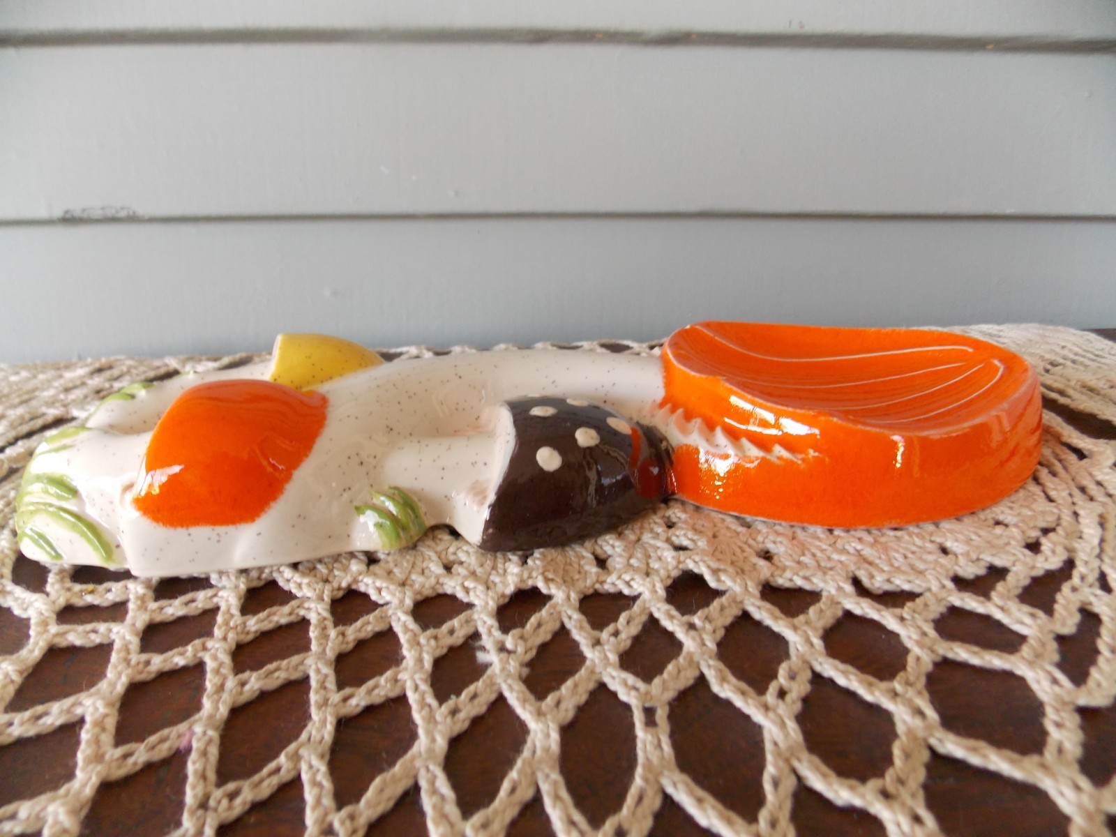 Vintage Arnel's Ceramic Mushroom Design Spoon Rest Wall Hanging