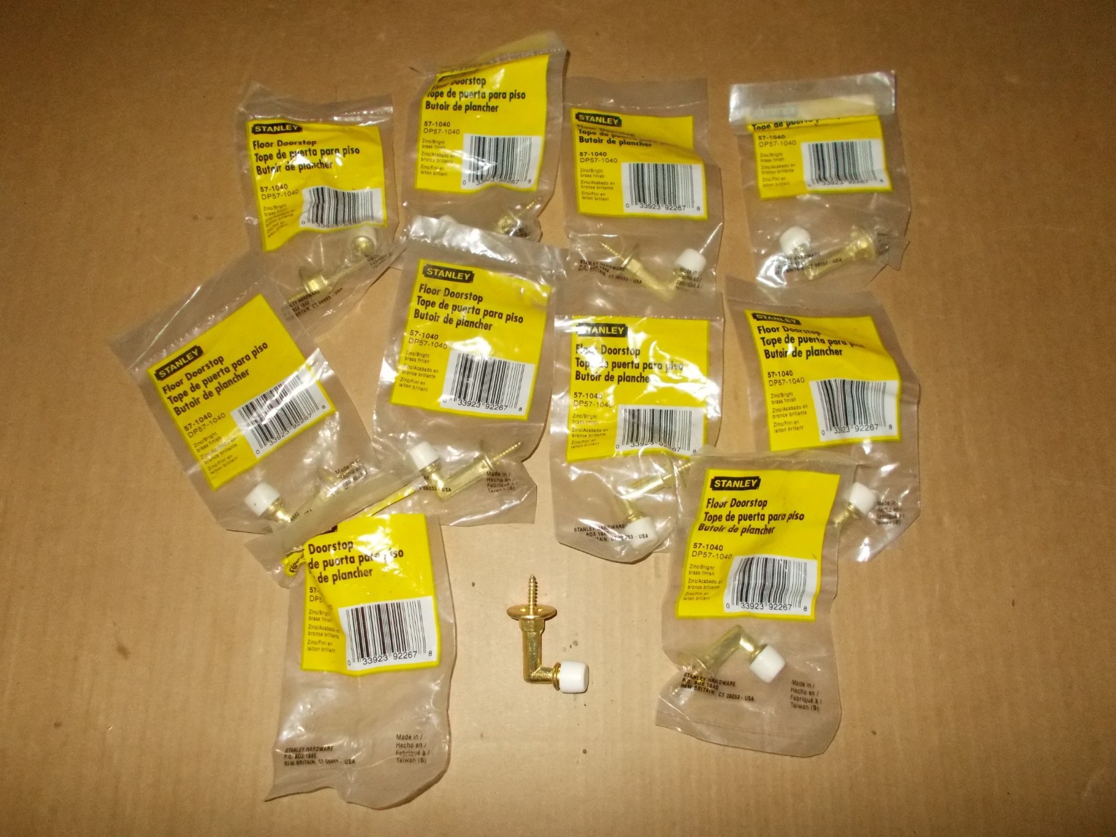 10 Stanley Hardware Brass Floor Doorstop Wall Screw In White Rubber Tip 57-1040