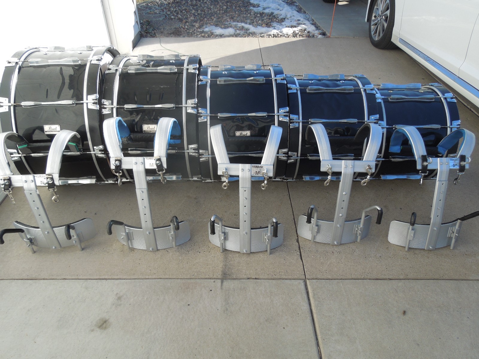 Pearl marching bass drums line 20-22-24-26-28 with FREE carriers included!
