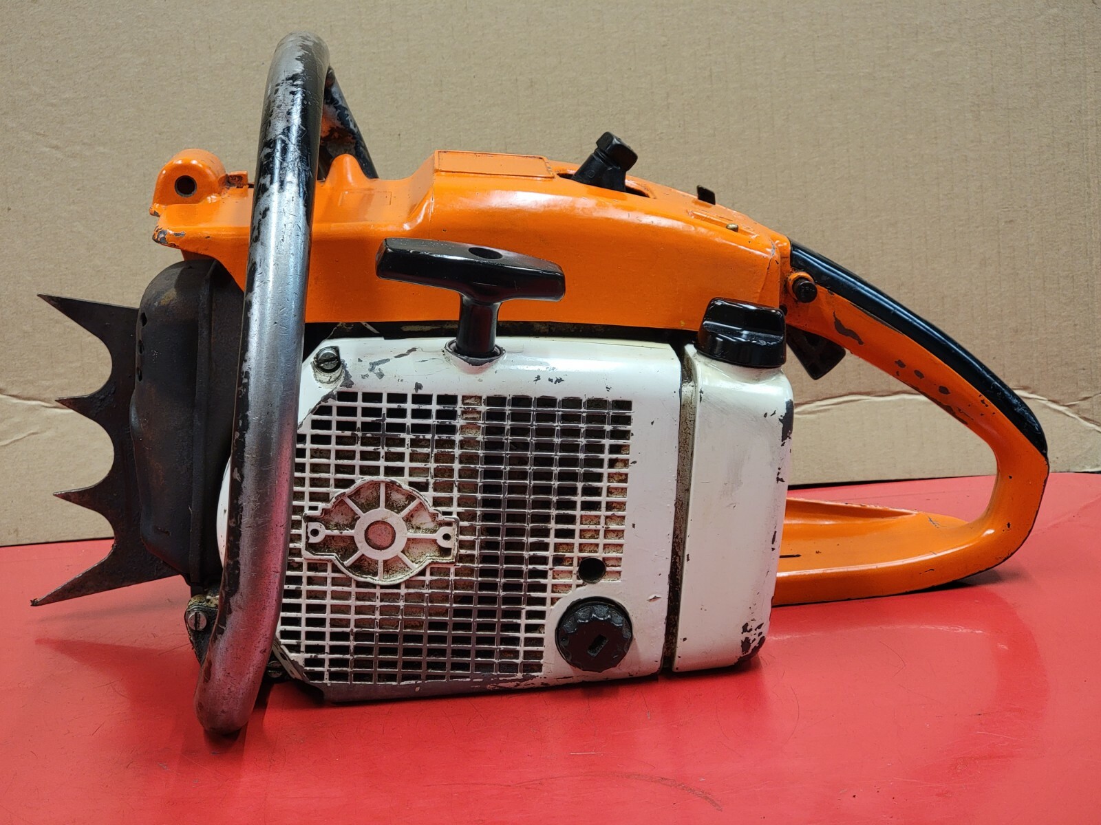 STIHL 045 SUPER AVE COLLECTOR CHAINSAW 54mm MAG FULL WRAP STIHL 045 SUPER AVE COLLECTOR CHAINSAW 54mm MAG FULL WRAP