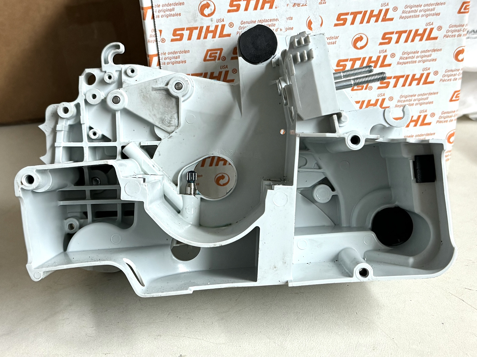 STIHL OEM ENGINE HOUSING 1130-020-3033 STRIPPED NEW MS170 FITS MS180 017 018 MS - Picture 2 of 4