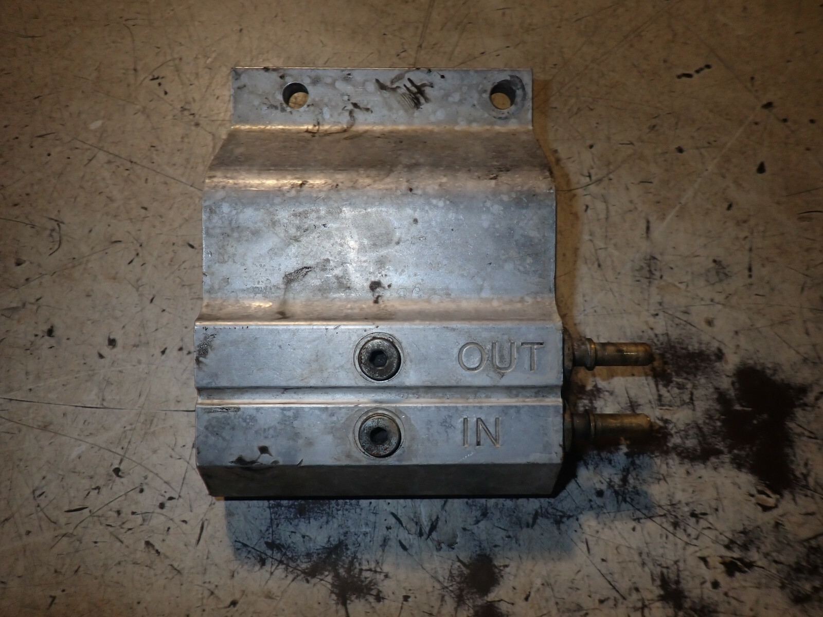 Cummins QSB 4.5L Diesel Engine Fuel Filter Head 4948573