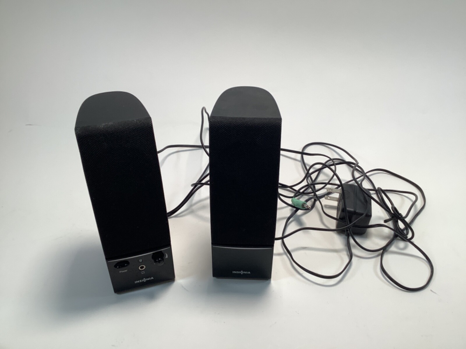 Insignia Lef & Right Computer Speakers With Powercord Tested WorksのeBay