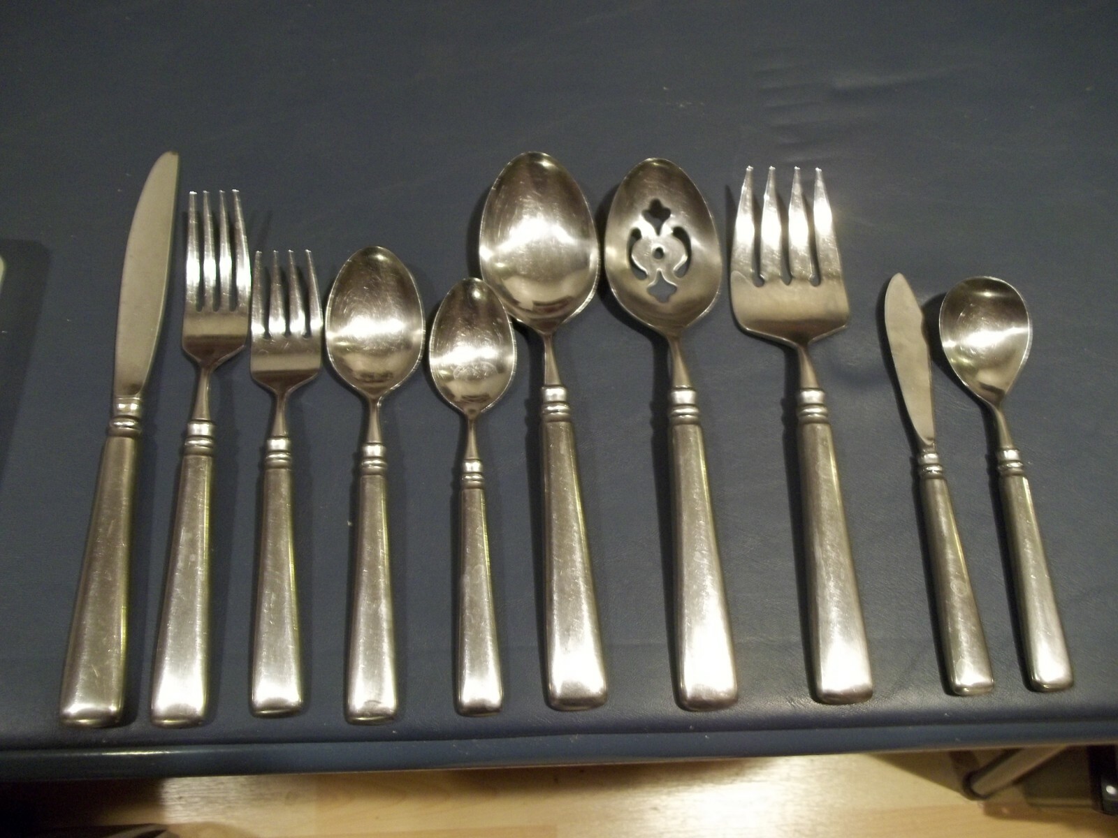 Oneida Stainless Flatware MOTIF Pattern Flatware By The