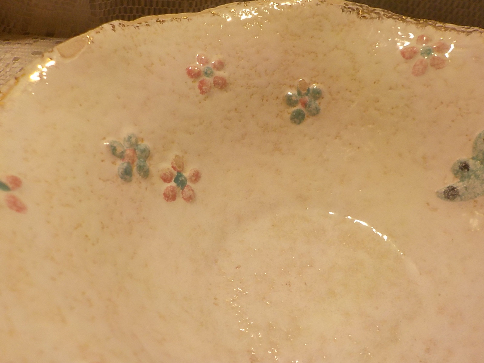 Vintage Hull Pottery Cereal Bowl B4 Ruffled Border Butterflies and flowers Rare