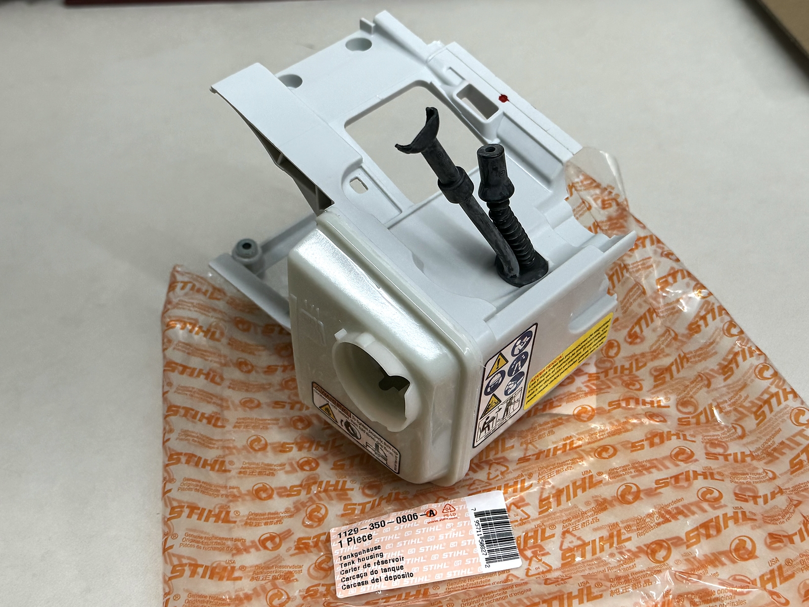 STIHL OEM TANK HOUSING 1129 350 0806 MS200T MS 200 T MS200 T GENUINE - Picture 3 of 4