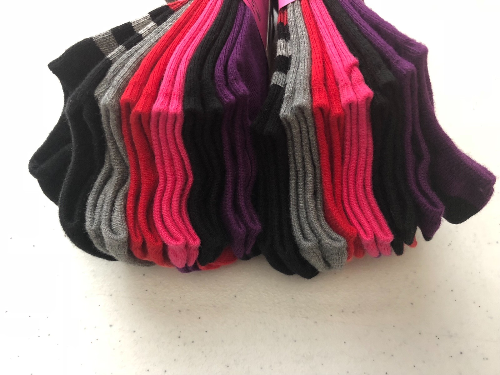 (NWT) Hue Women's 2/6-Packs Cotton No Show Socks Wide Stripe Pack Size 9-11