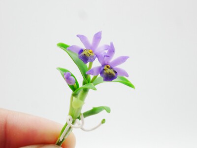 1 pc Miniature Cattleya Nodosa Orchid Flower Clay Dollhouse Handmade 1/12