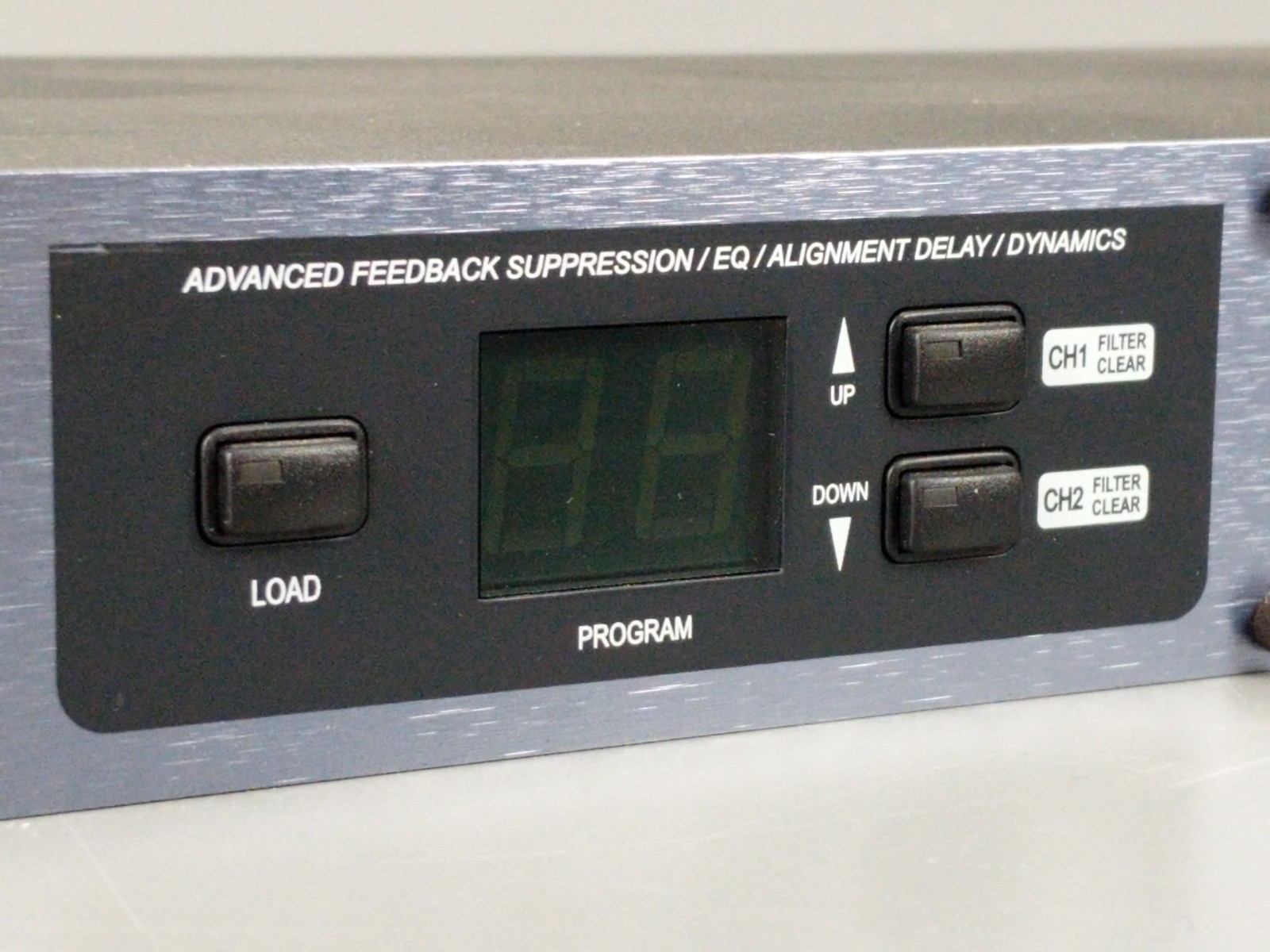 DBX 220I System Processor with Advanced Feedback Suppression - Free Shipping