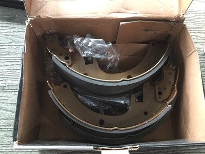 Drum Brake Shoe Rear Auto Extra AXS451