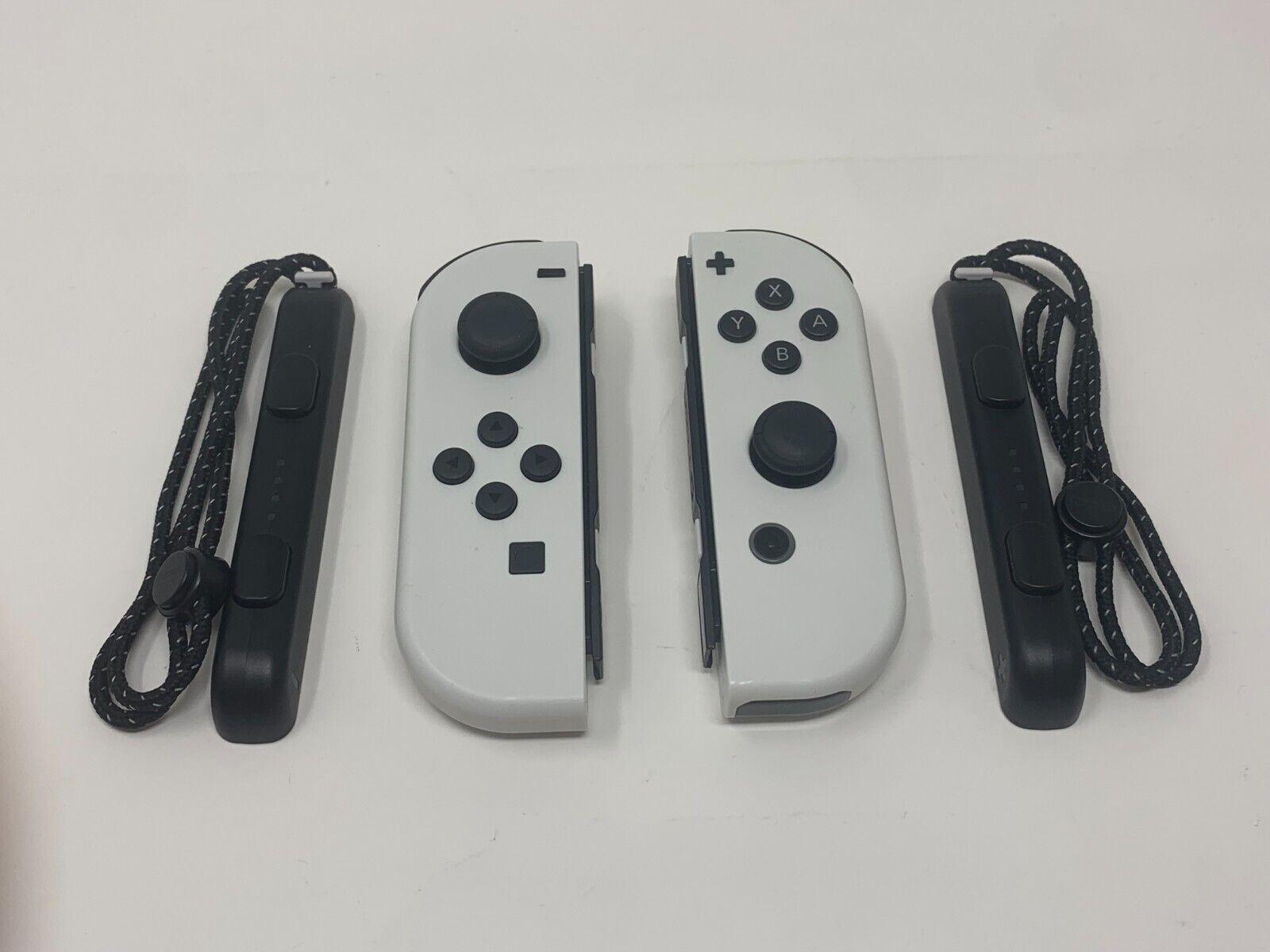 Original White Nintendo Switch Joy Con OLED Model HAC-015 Joy-Con #100523THUE Original White Nintendo Switch Joy Con OLED Model HAC-015 Joy-Con #100523THUE